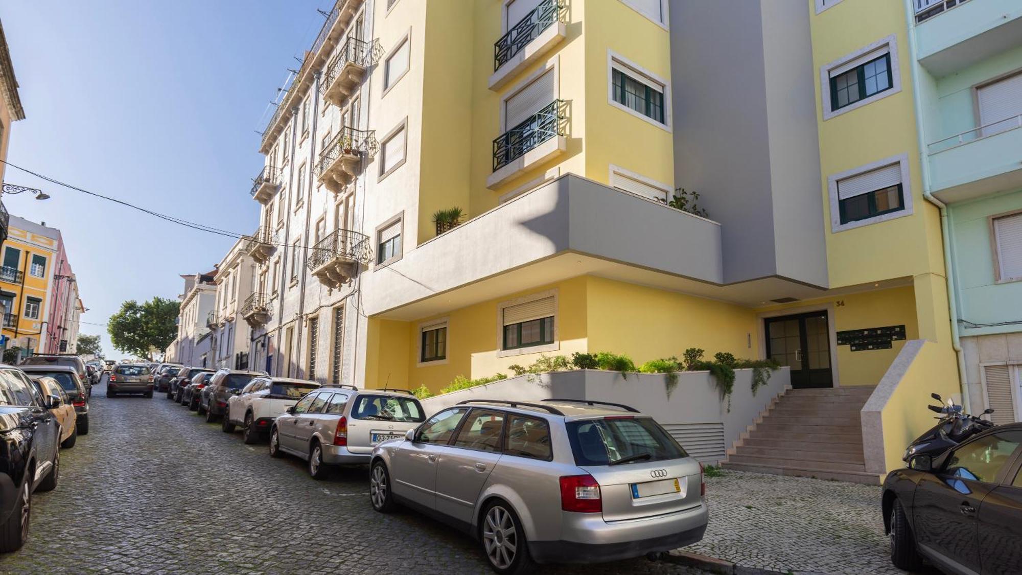 Stylish Apartment With Parking By Lovelystay Lisabona Exterior foto